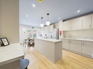 Photo 5- click for photo gallery